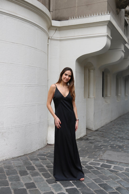 Vestido V negro cira